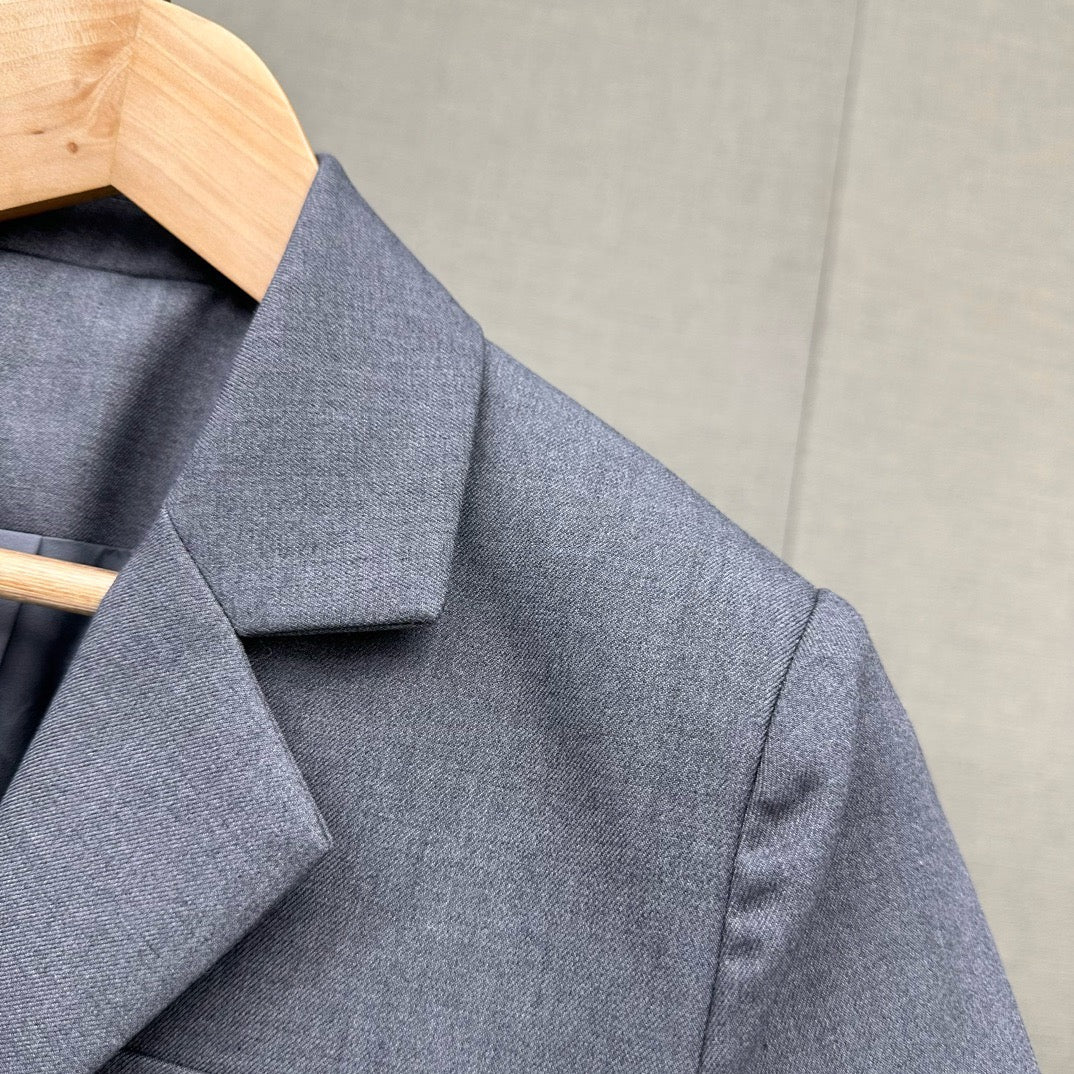 Miu Miu - 2404 - Минималистичный короткий купальник - Серый