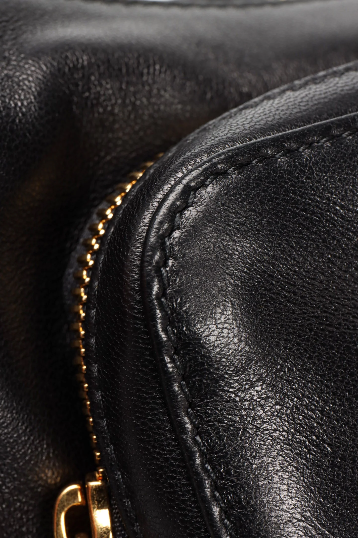 Miu Miu - Сумка-клатч из кожи наппа