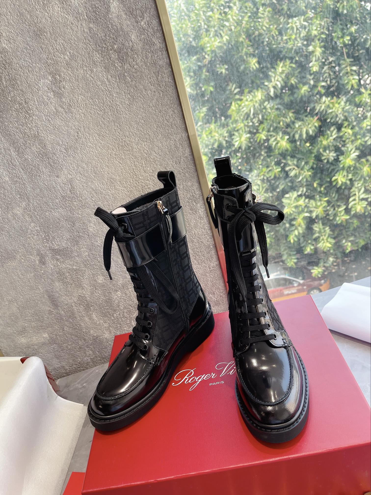 Новинка осенне-зимней коллекции RV-2022 - сапоги до середины икры.