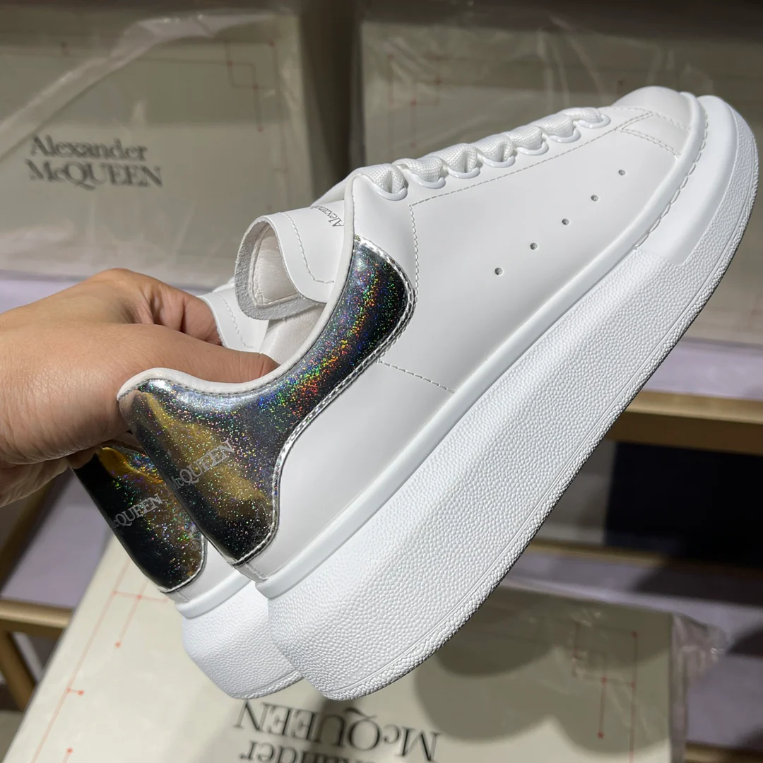 Классические белые кроссовки McQueen - унисекс - серебристый каблук с зеркальной отделкой