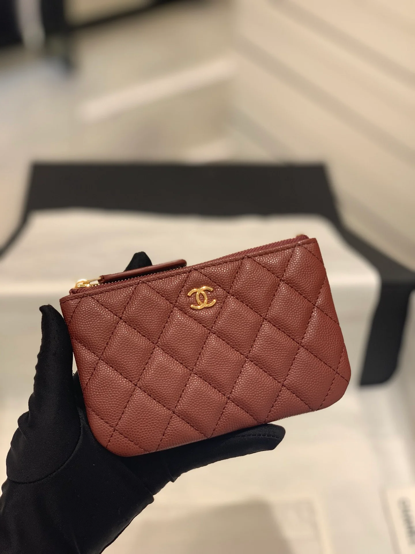 Chanel-19系列 经典皮革拉链零钱包 枣红色