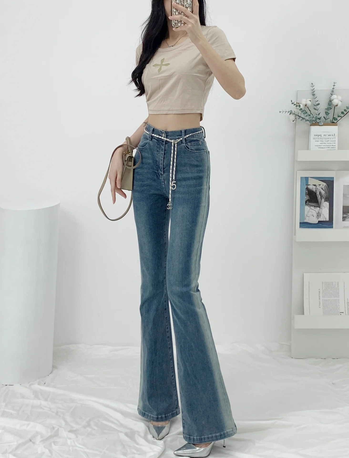 Джинсы Chanel 2403 Gradient Flared Jeans - 1