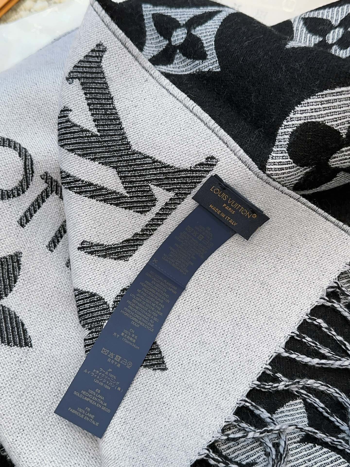 Кашемировый шарф LV 2024 с большим логотипом - 186-34