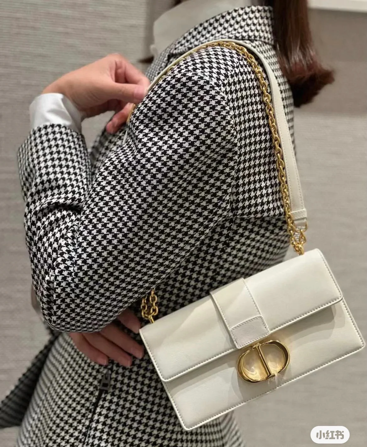 Сумка Dior 30 Montaigne - белая - 21 см