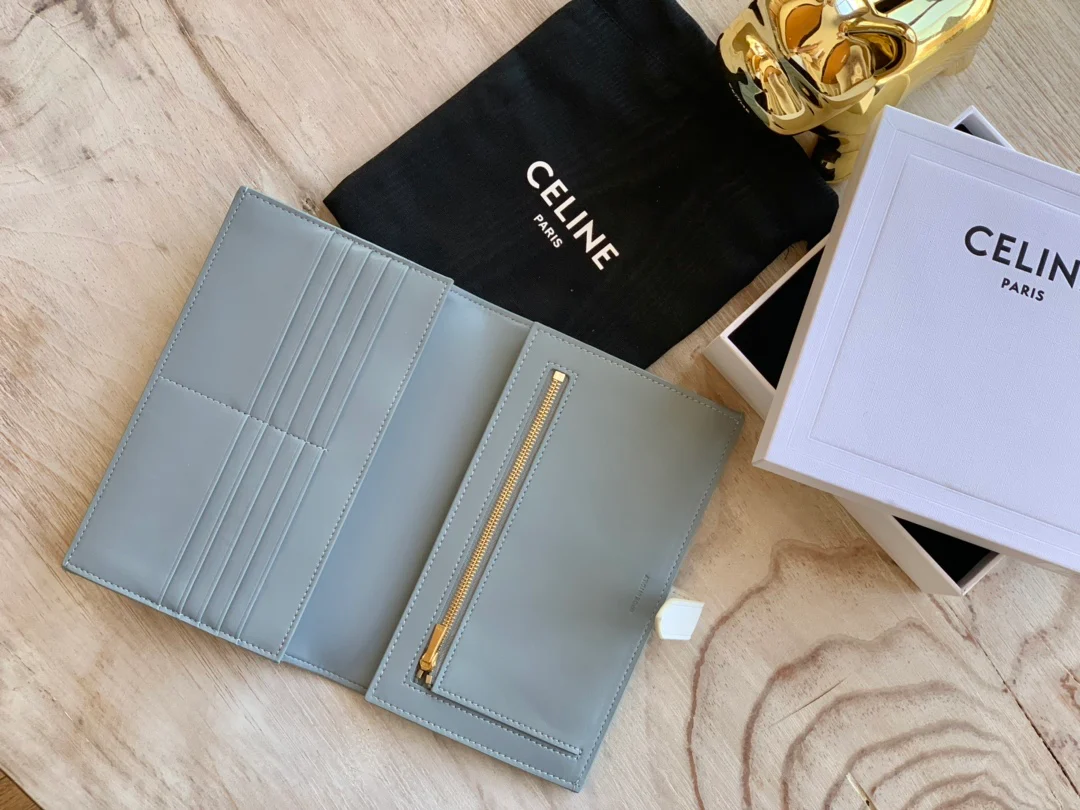 Длинный кошелек Celine - Кошелек с ремешком из зернистой телячьей кожи - 14