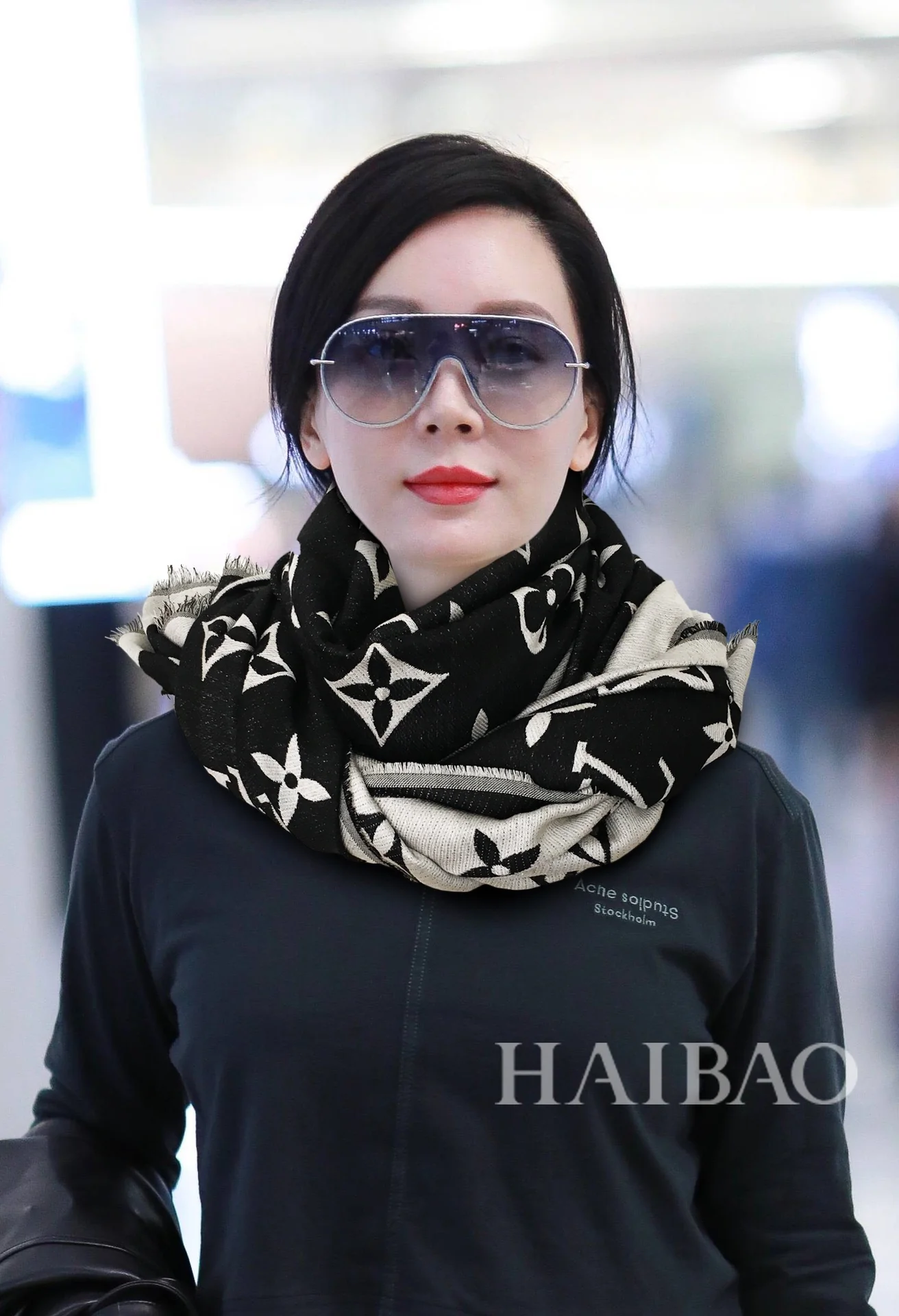 Шерстяной жаккардовый шарф LV Miss LV - 75-200 см