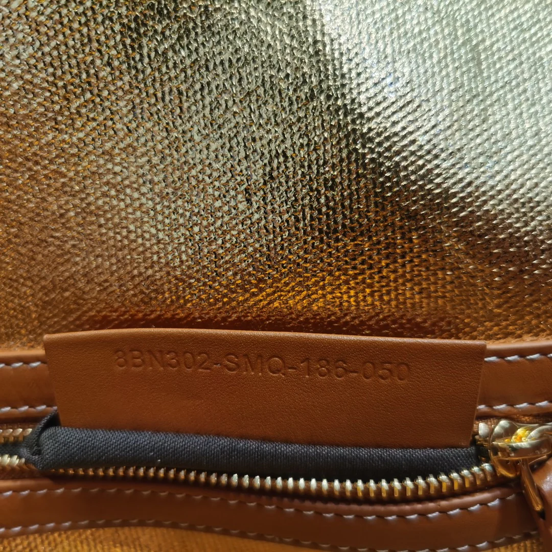 Сумка Fendi Baguette Medium Denim Bag