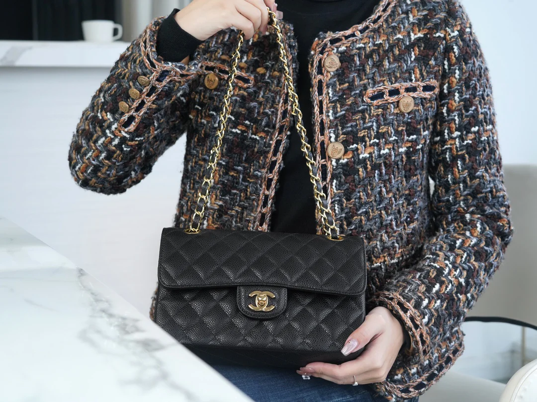 Chanel Classic Flap Caviar Black Small