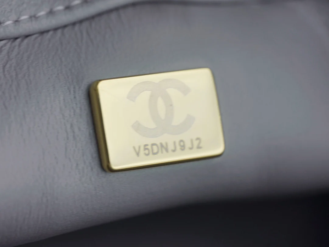 Мини-кювета Chanel CF Gold Ball - светло-серый