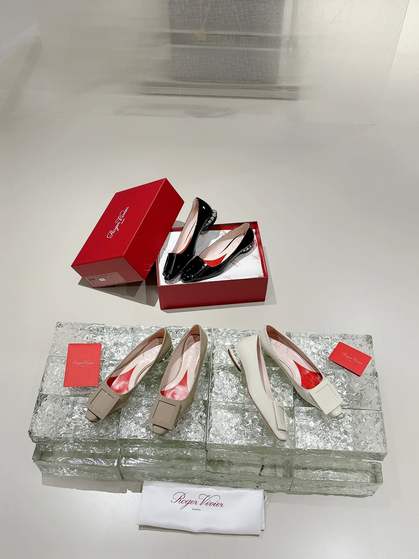 Туфли с квадратным носком и пряжкой - 2024 - Балетные туфли - Изображение из коллекции