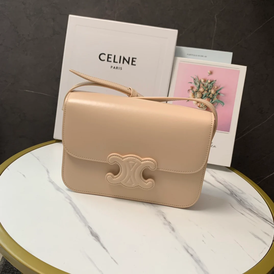 Celine - Новый рельеф Триумфальной арки 2022 года - Средний размер - 2