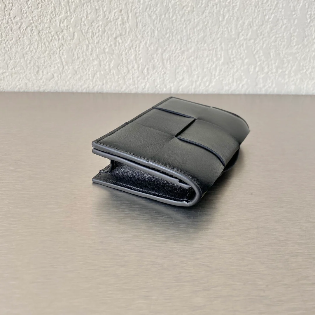 BV- 大格翻盖卡包 小羊皮 12.2×7.5×2.5cm