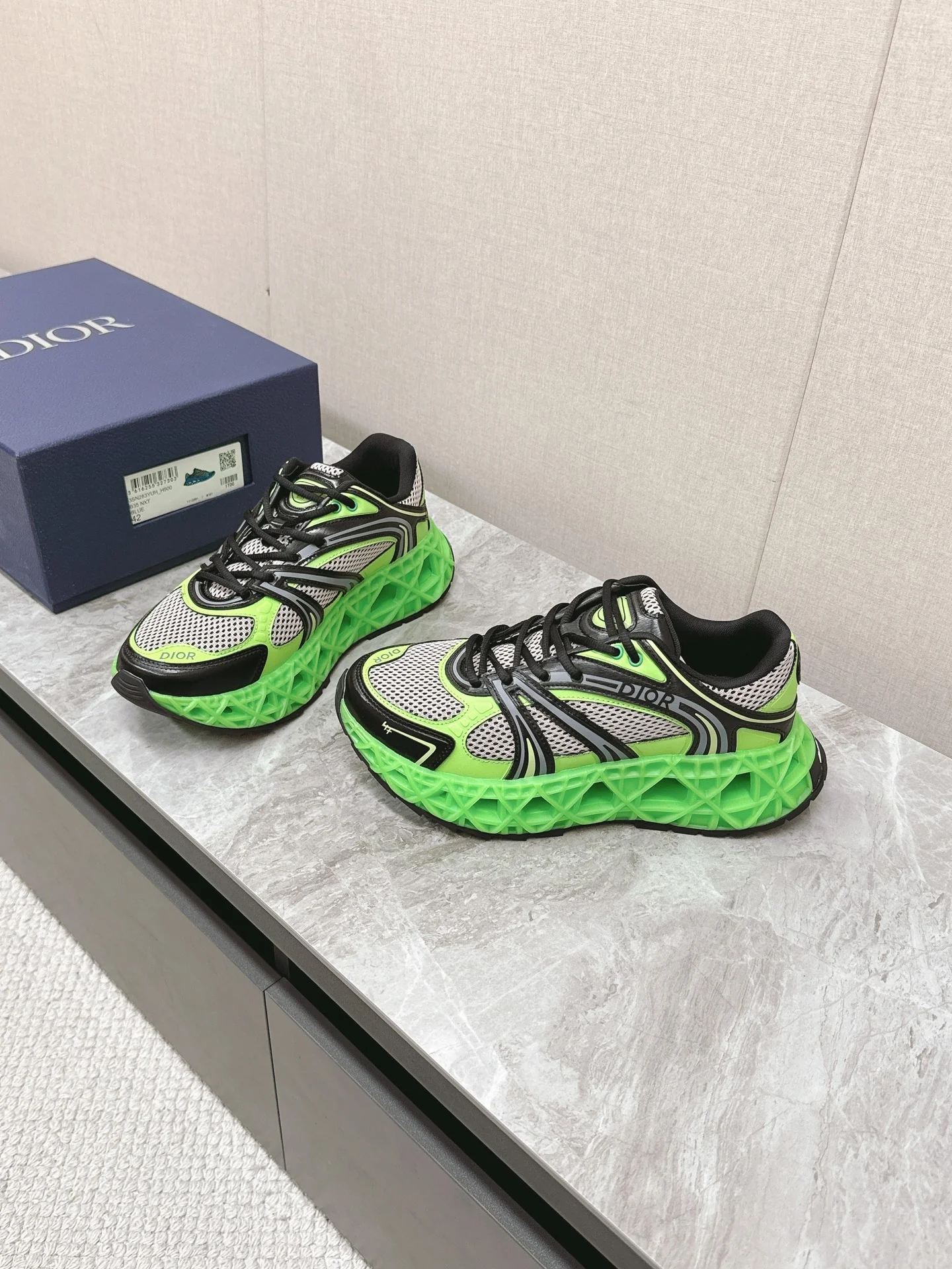 Кроссовки Dior 2024 — зеленые