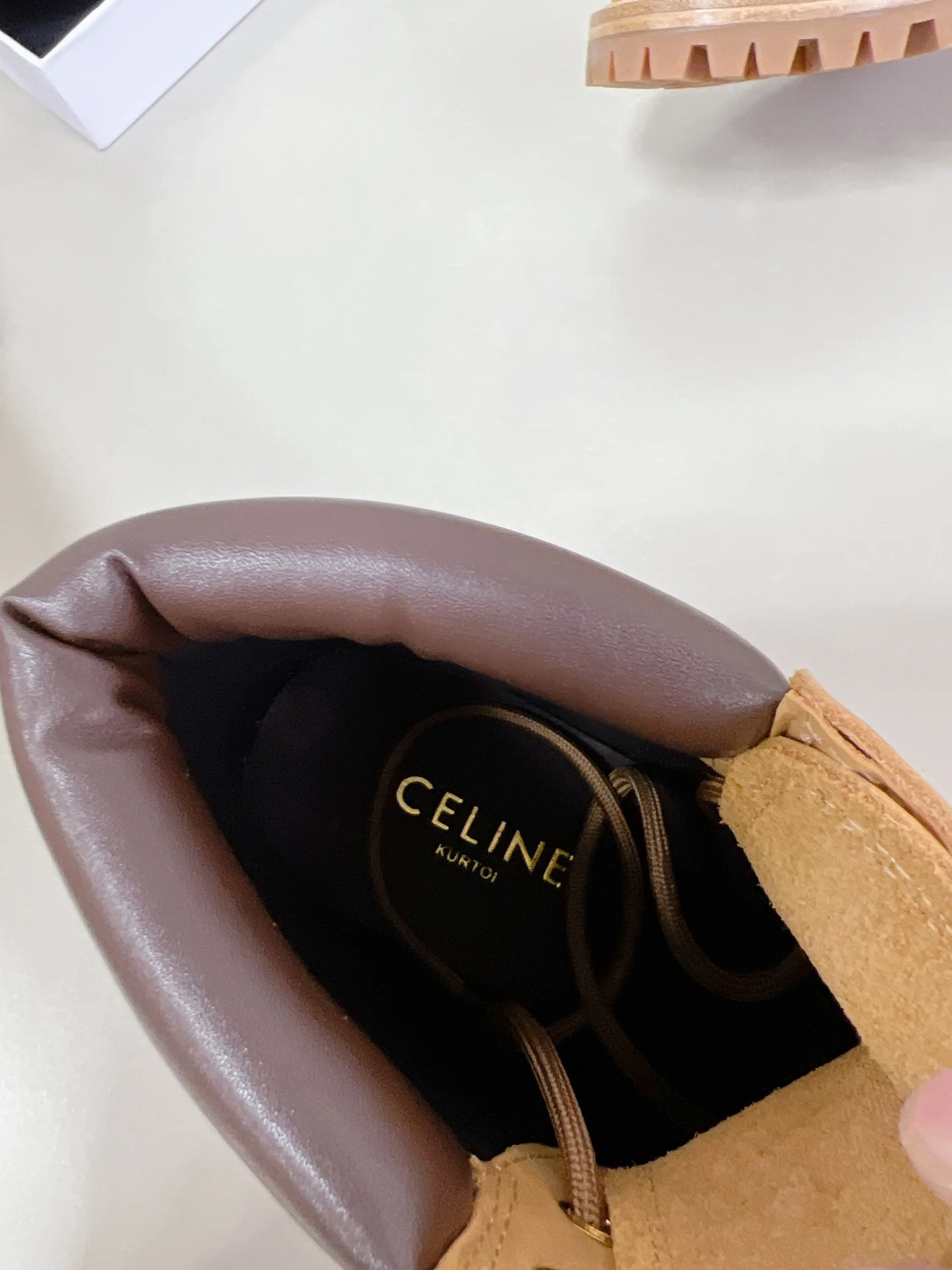 Ботинки Celine 22aw Classic Dr. Martens