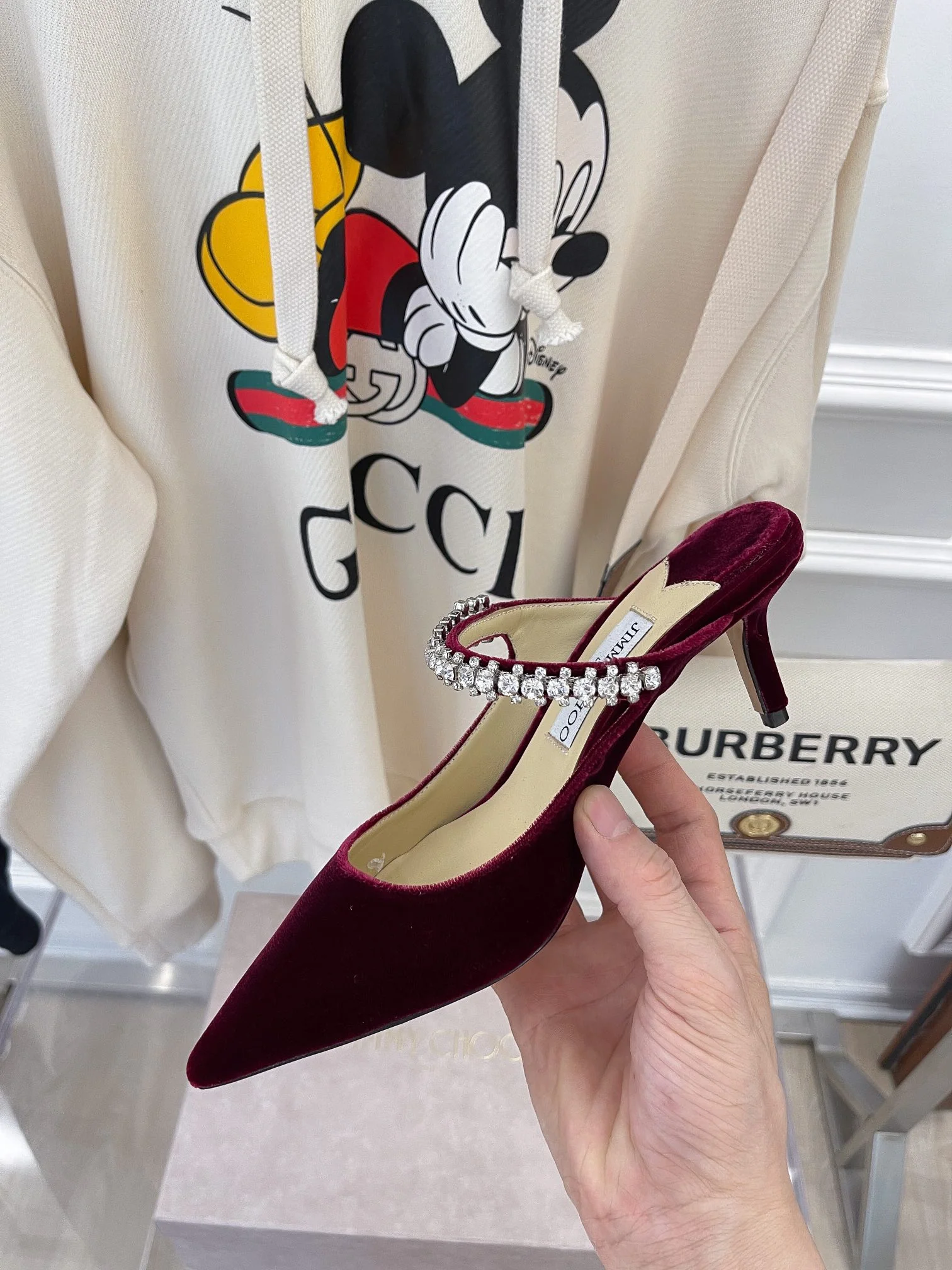 Сандалии на низком каблуке Jimmy Crystal Chain