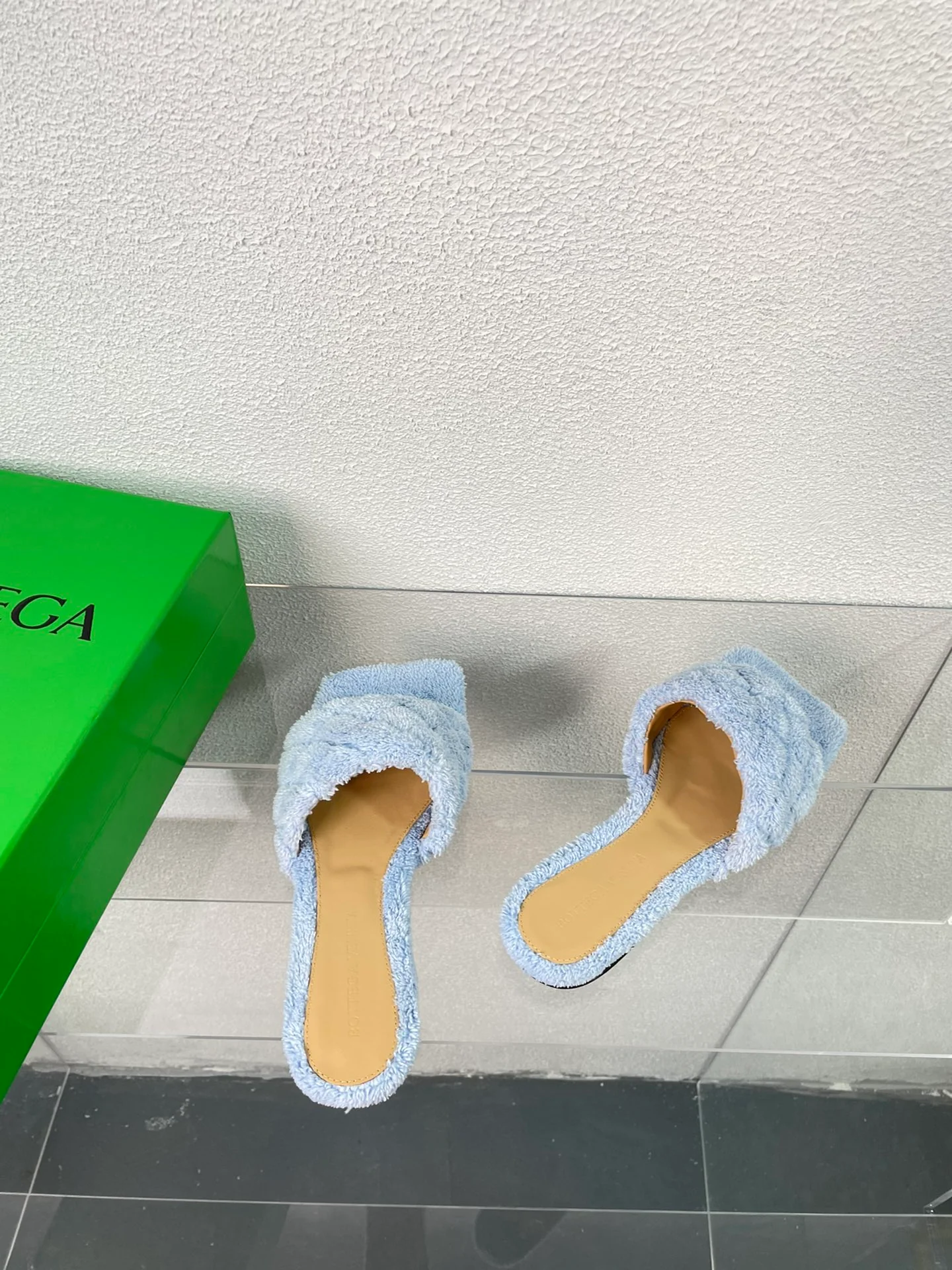 Новинка 2023 года от BV - Серия плюшевых тапочек - Светло-голубые