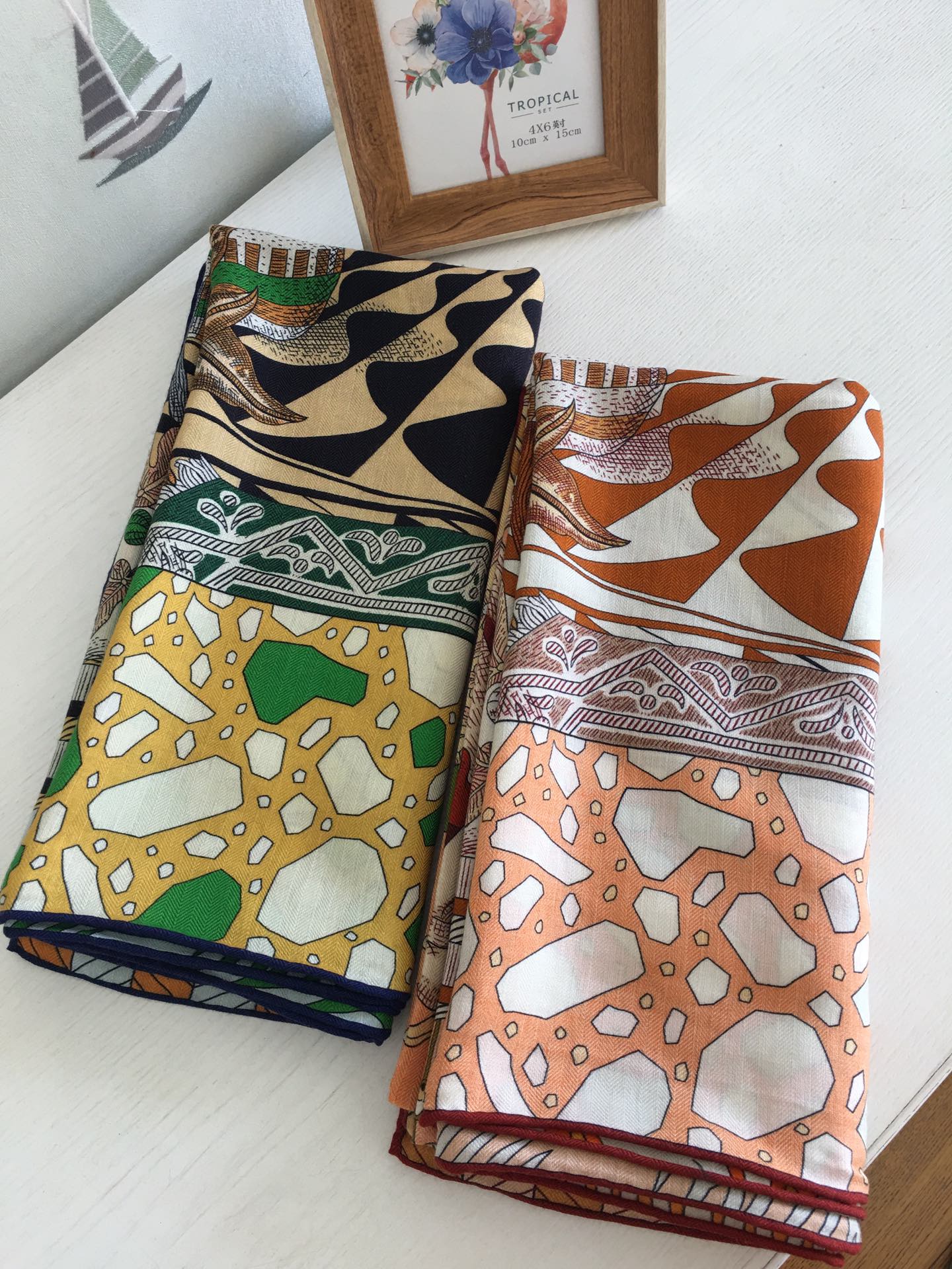 Двусторонний бархатный квадратный шарф Hermes 140