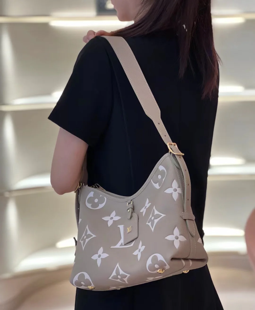 m46672-LV-carryall-pm-grass green