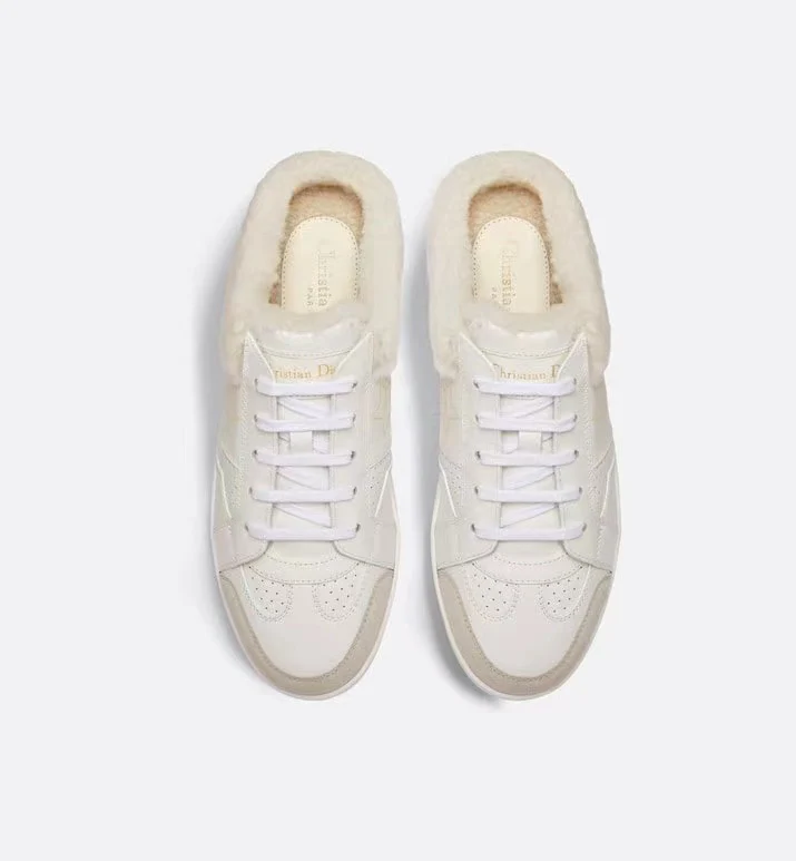 Кожаные кроссовки Dior Star — изображение с официального сайта — белые.