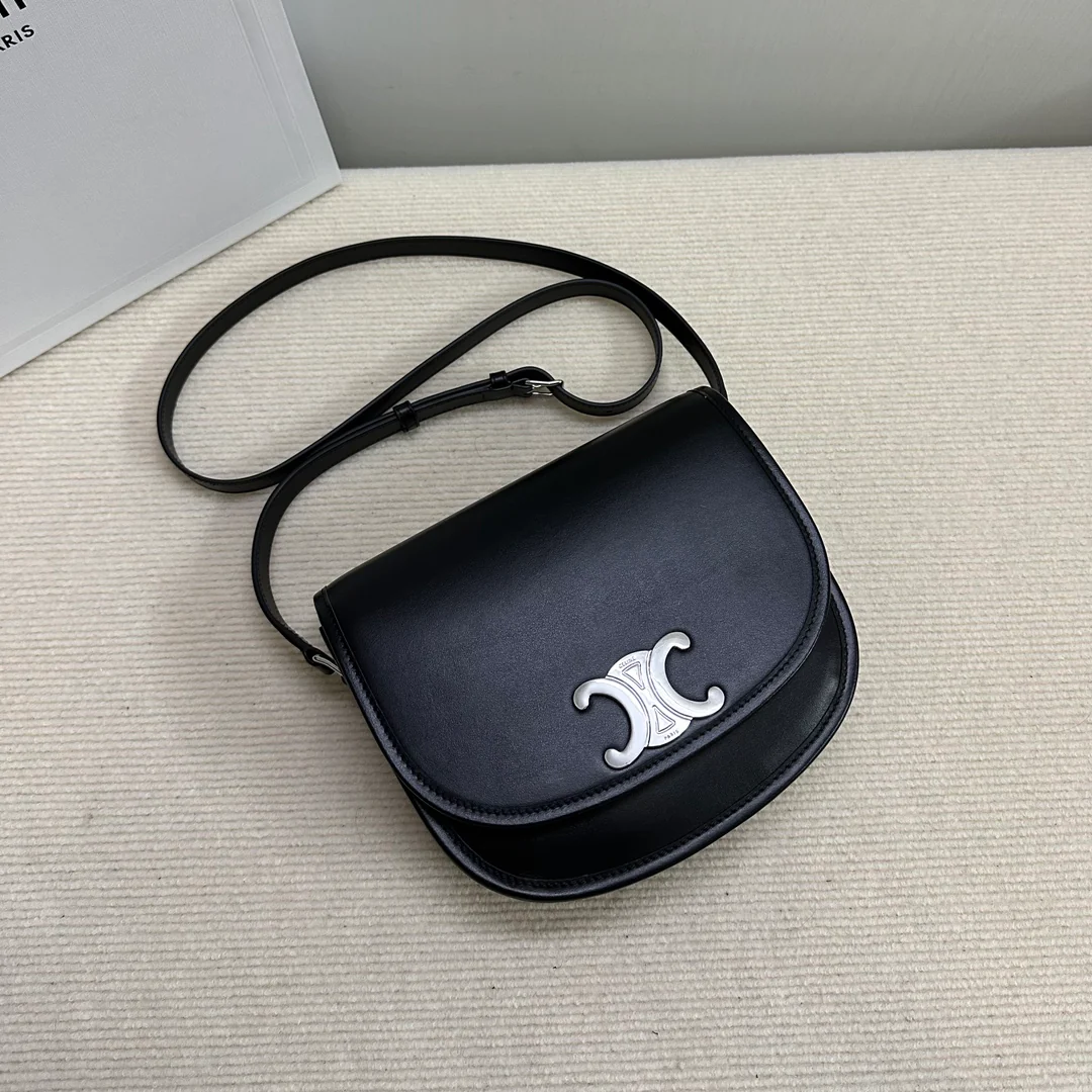 Кожаная сумка Celine-besace-triomphe с клапаном