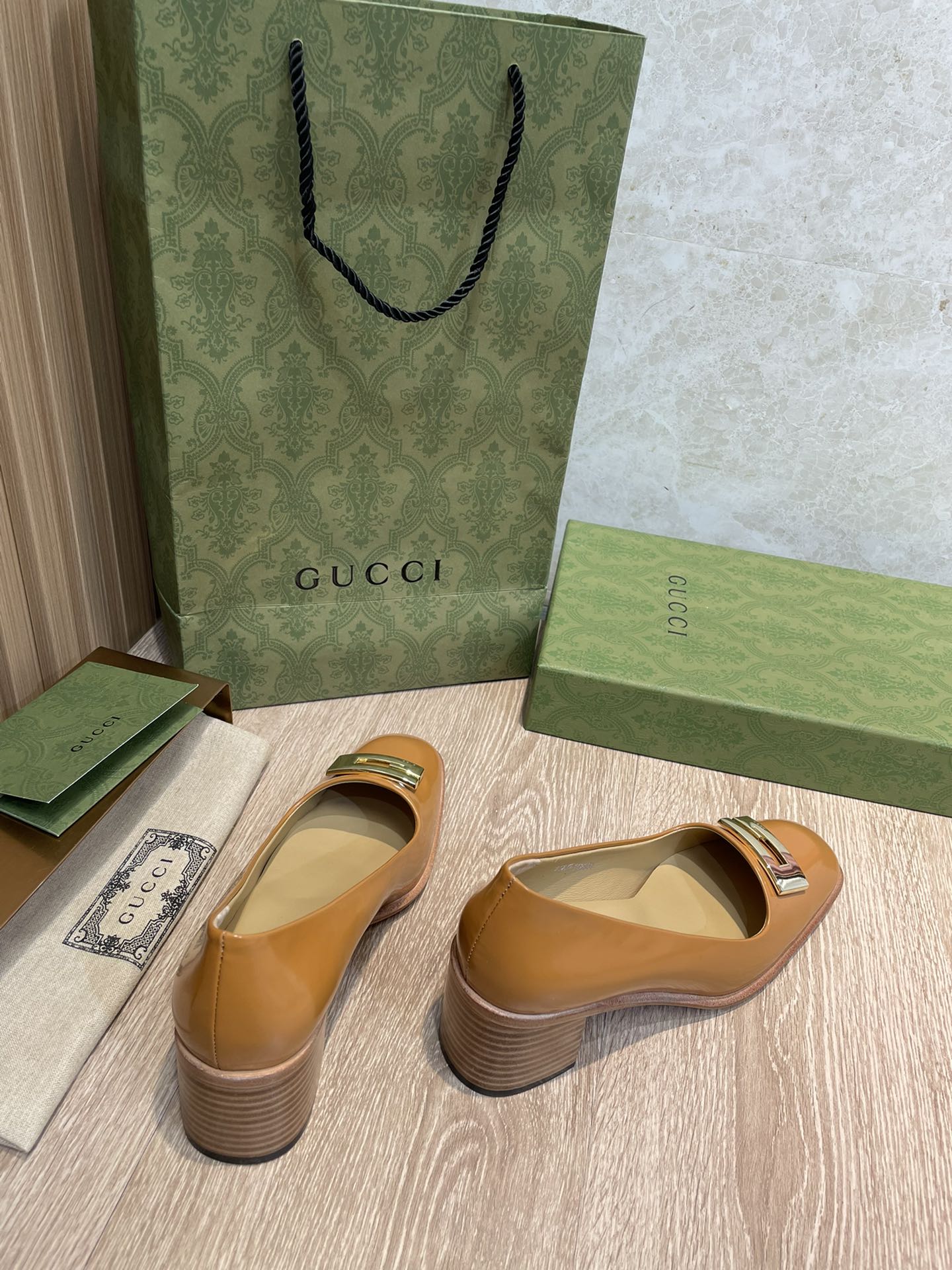 Gucci - 22 Ранняя весна - Ретро - Туфли на низком каблуке - 3