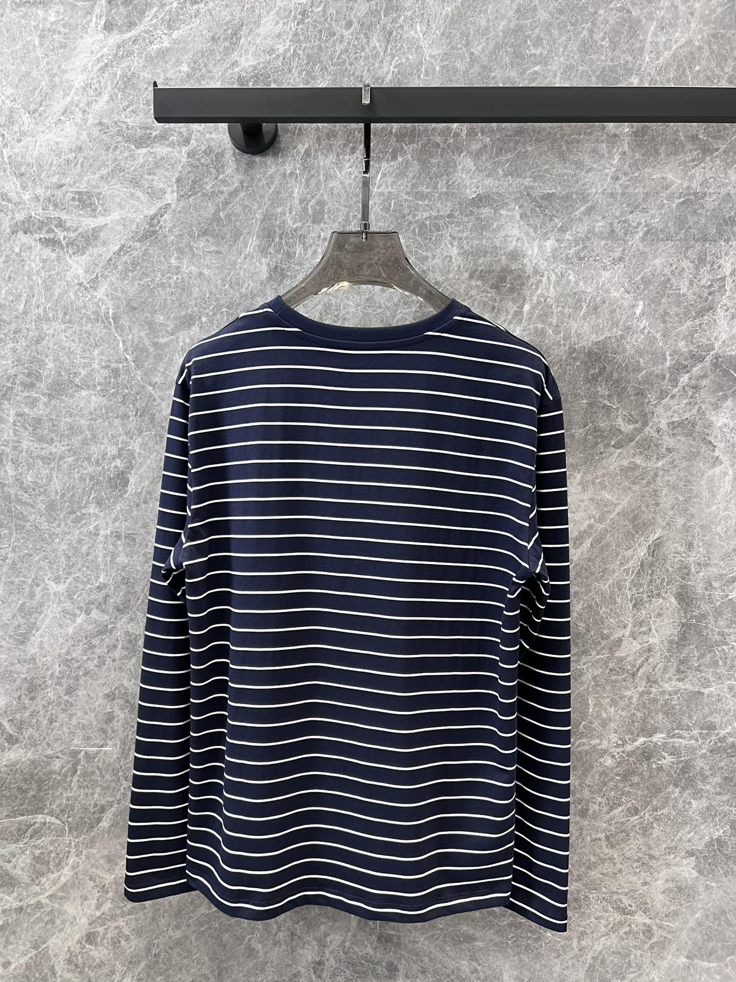 Miu Miu - 2404 - 24ss Весенне-летняя новинка - Полосатая футболка с длинным рукавом - Черная