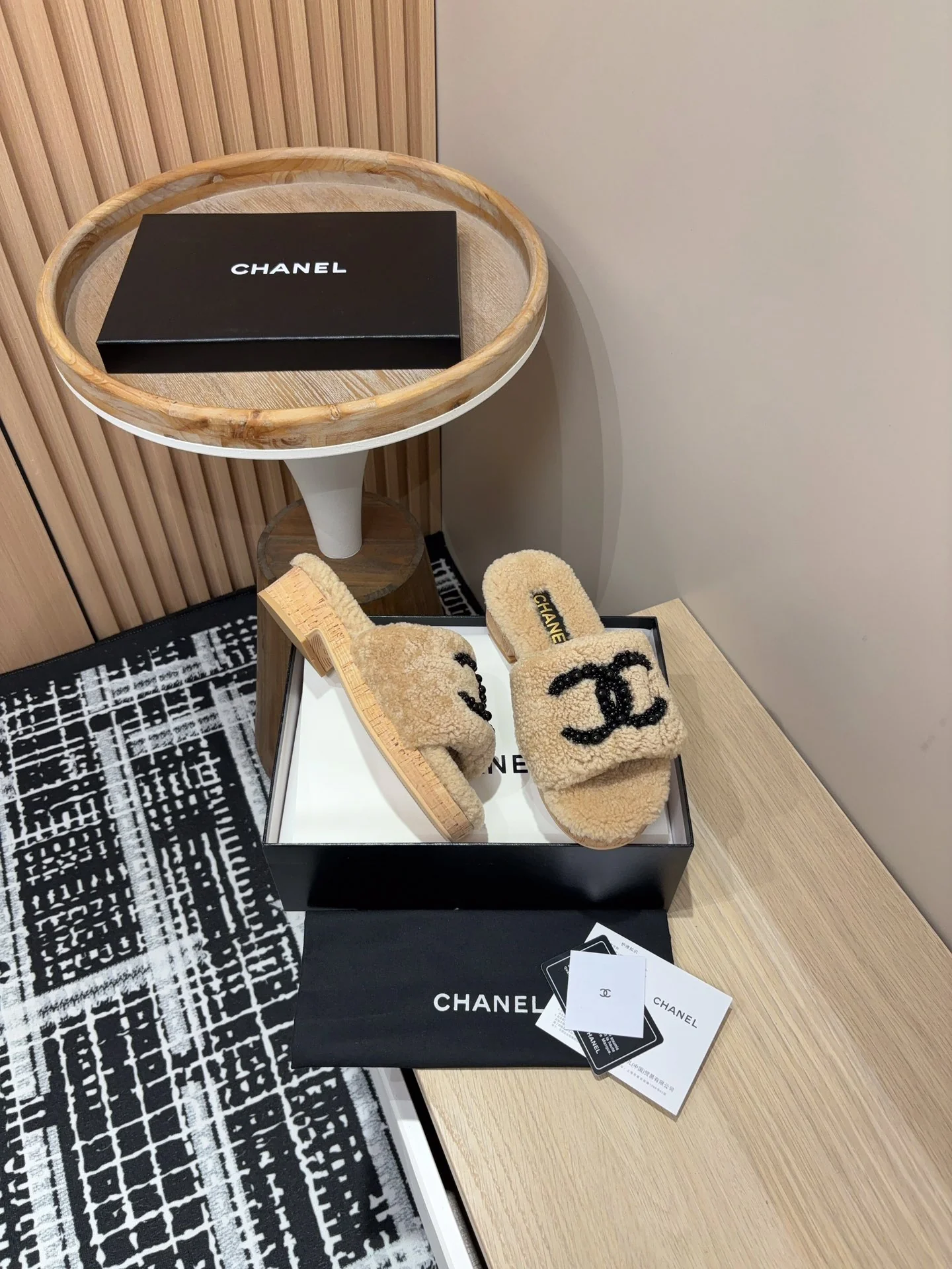 Шерстяные тапочки Chanel 2024 - Кофейно-коричневые