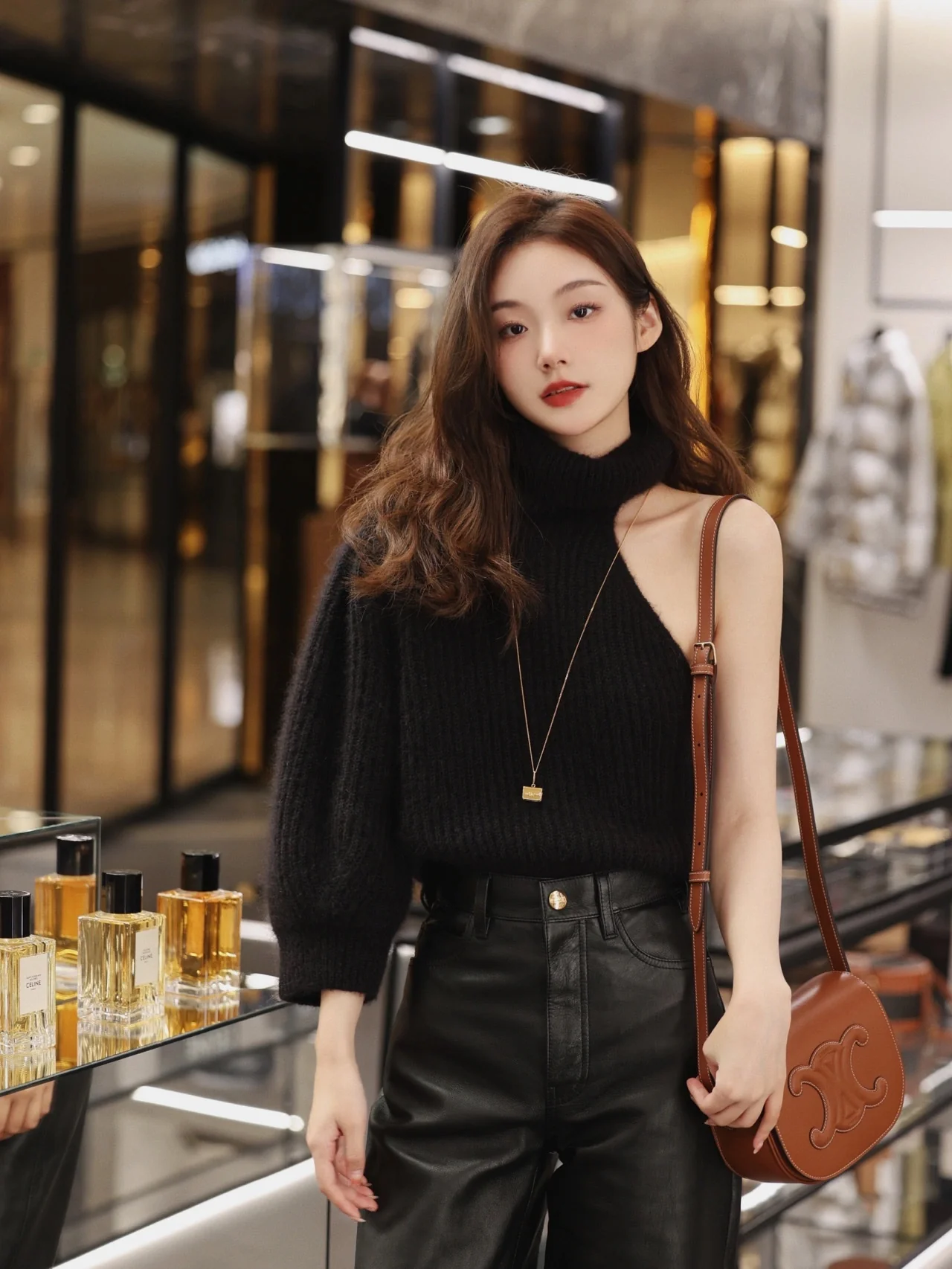 Celine-folco-cuir-triomphe-сумочка-2