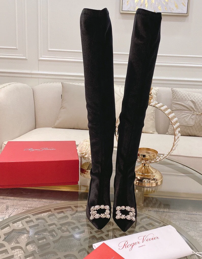 Сапоги на высоком каблуке RV-Snowflake с пуговицами и стразами, эластичные.