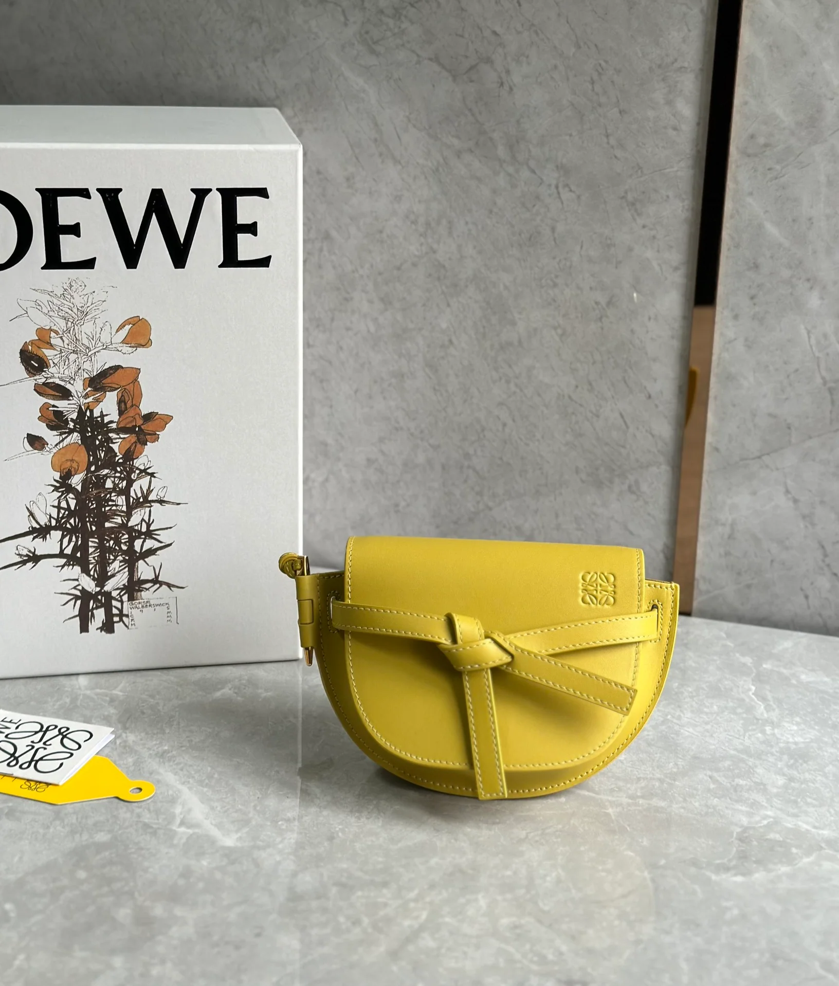 Сумка на два седла Loewe Gate Dual Mini Saddle Bag - желтая