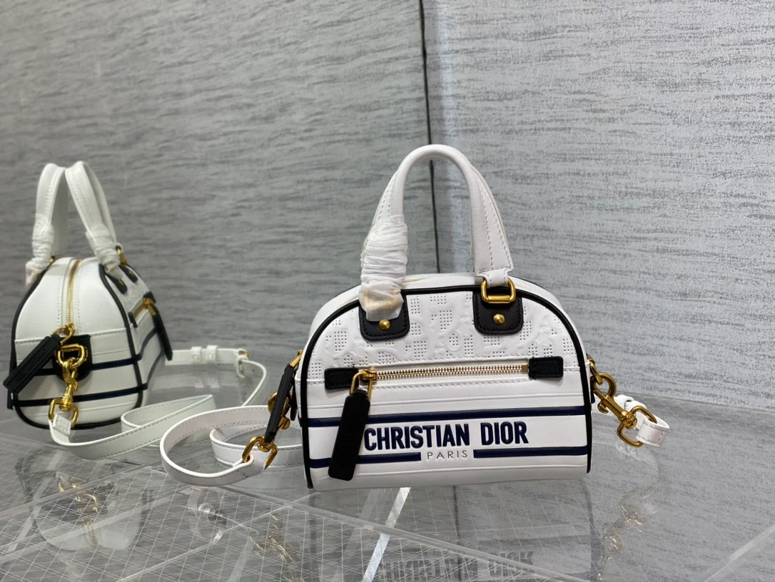 Сумка-боулинг Dior из коллекции весна/лето 2022 Vibe, маленький размер 2.