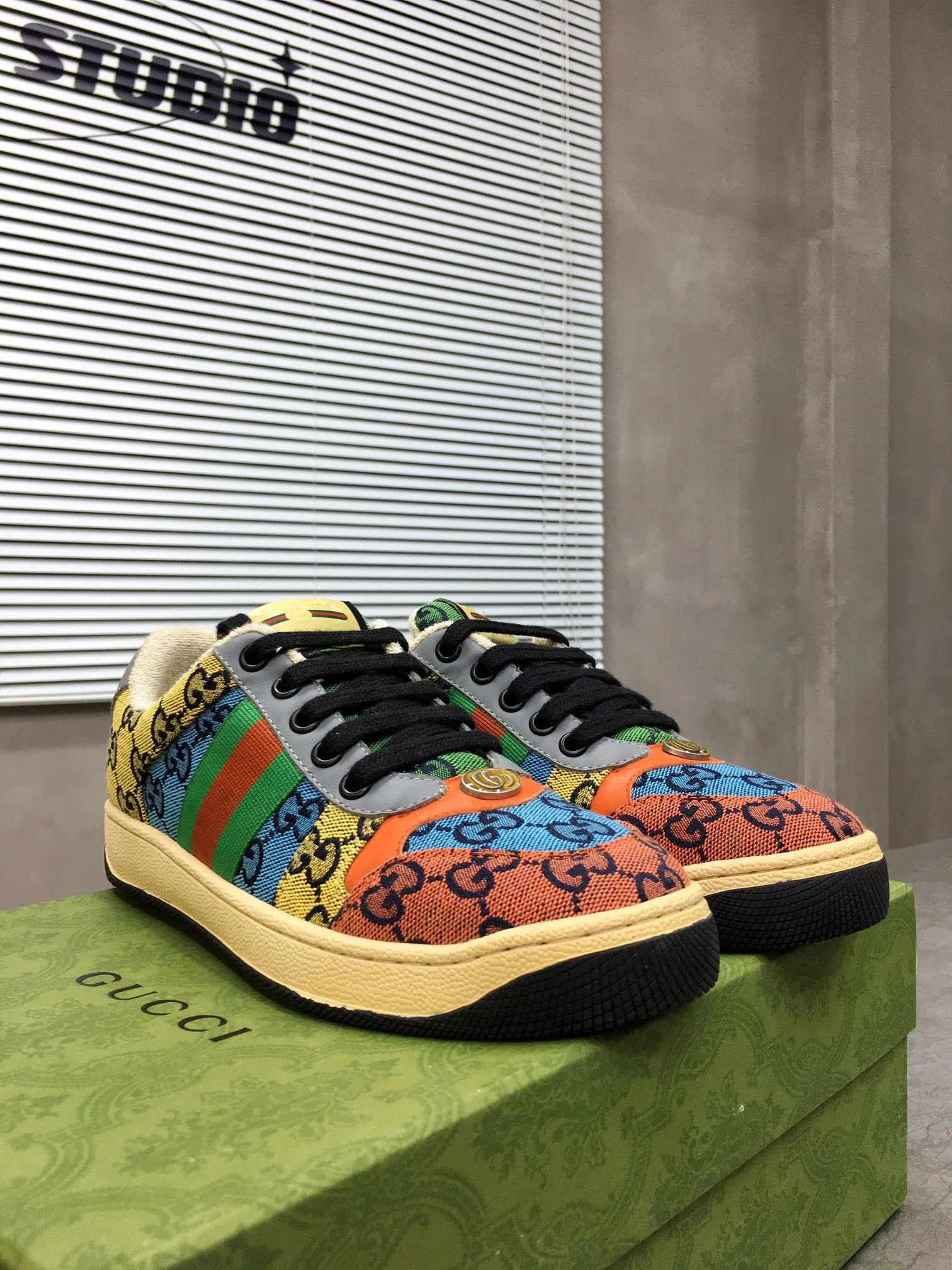 Gucci - Грязные туфли - Кроссовки - 11