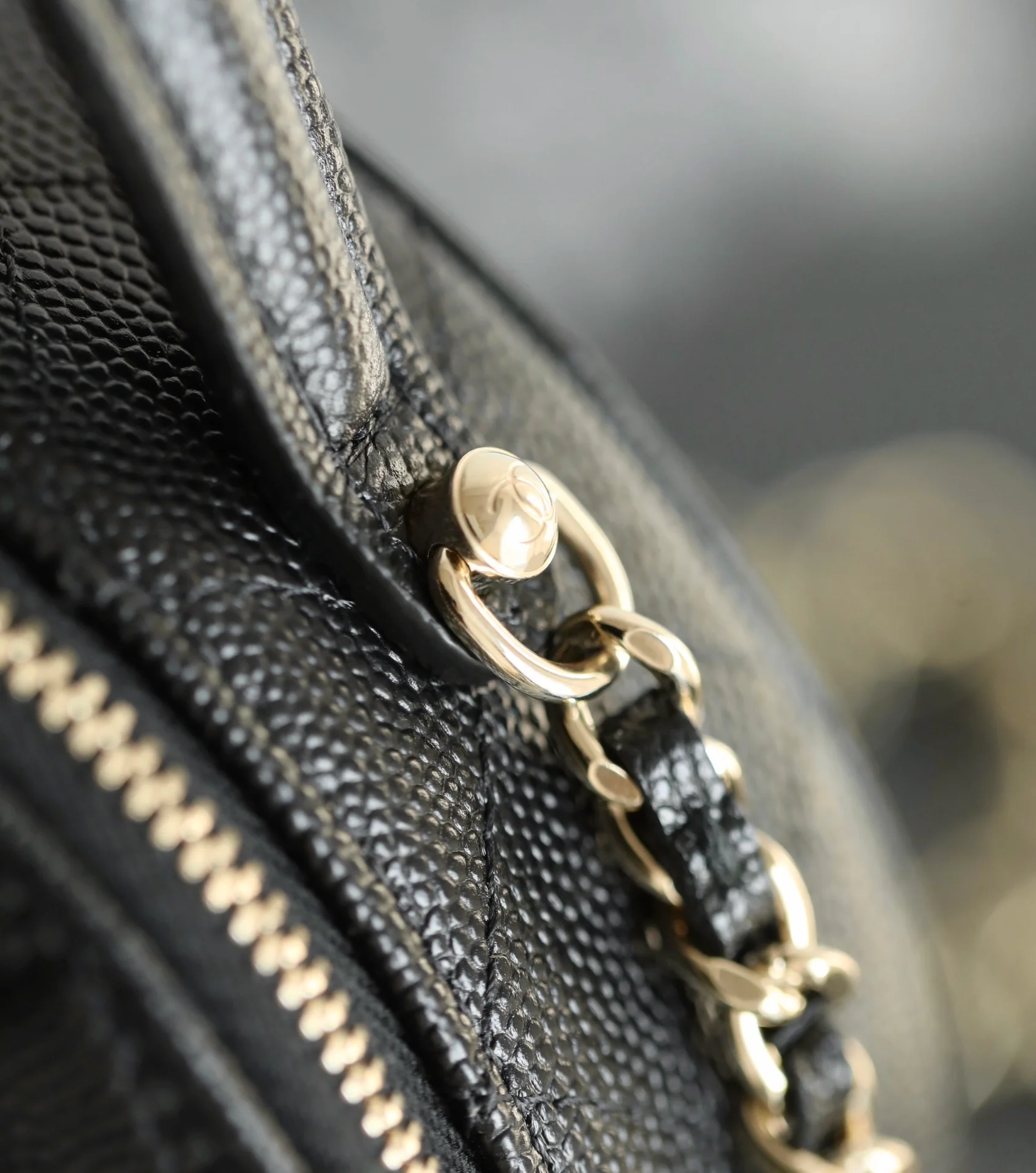 Сумка Chanel 25c Bowling Shell - черная