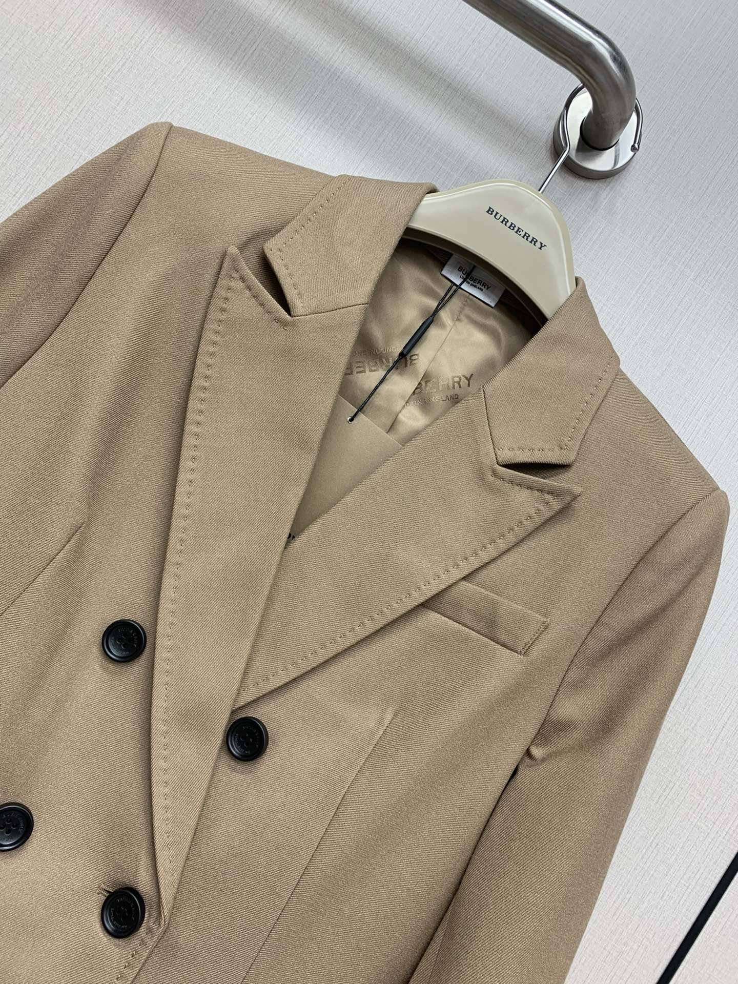 Burberry - 2403-24 Новый костюм для ранней весны - Топ