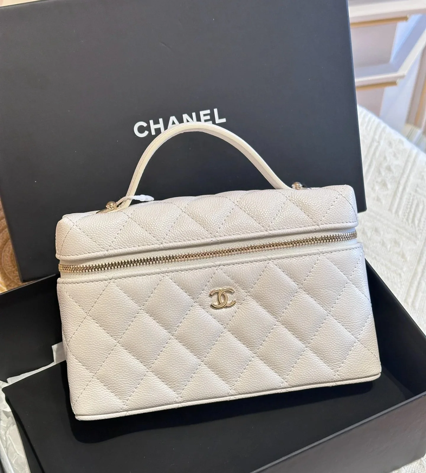 Сумка для ланча Chanel 25c-LP - белая