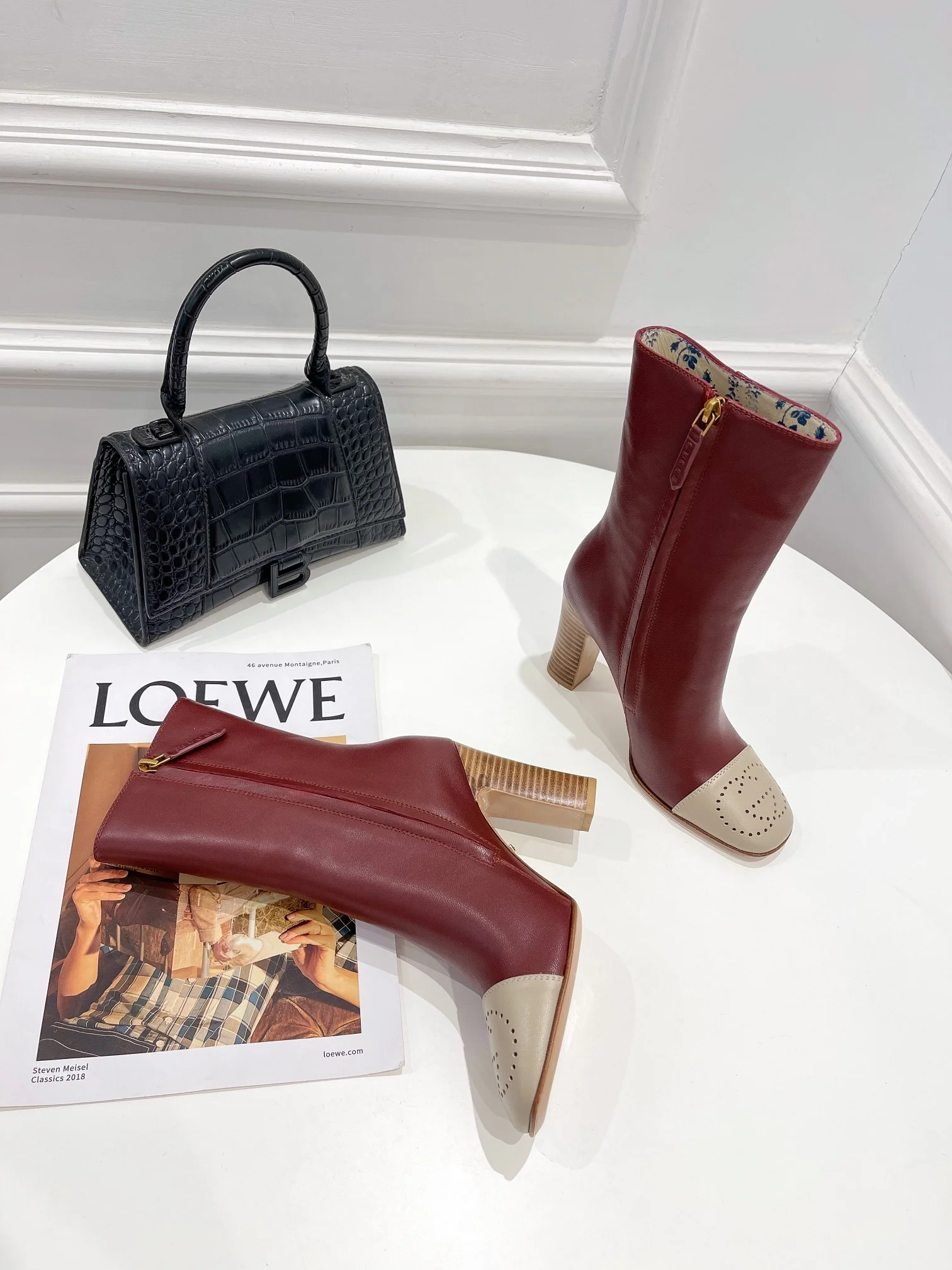 Новинка осенне-зимней коллекции Gucci 2022 — Ботинки до середины икры — 1