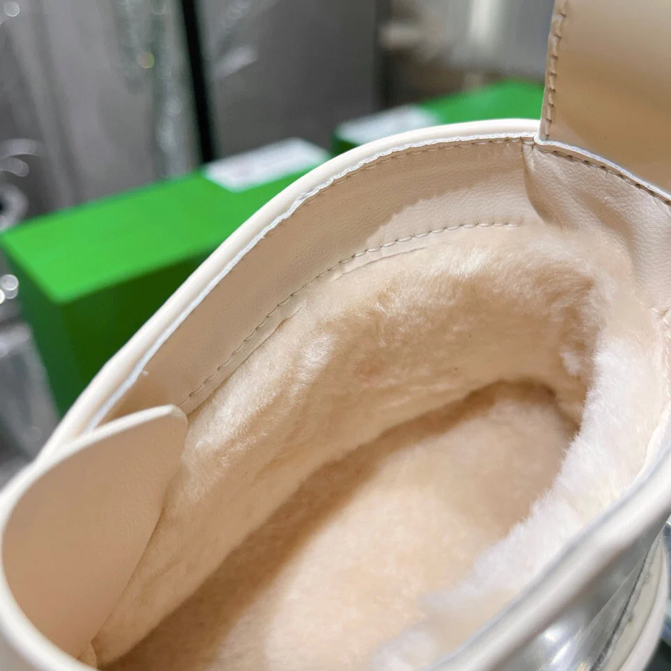 Ботильоны марки BV на шерстяной подкладке - белые