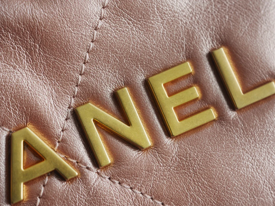 Chanel - Новая сумка 22 - Розовое золото