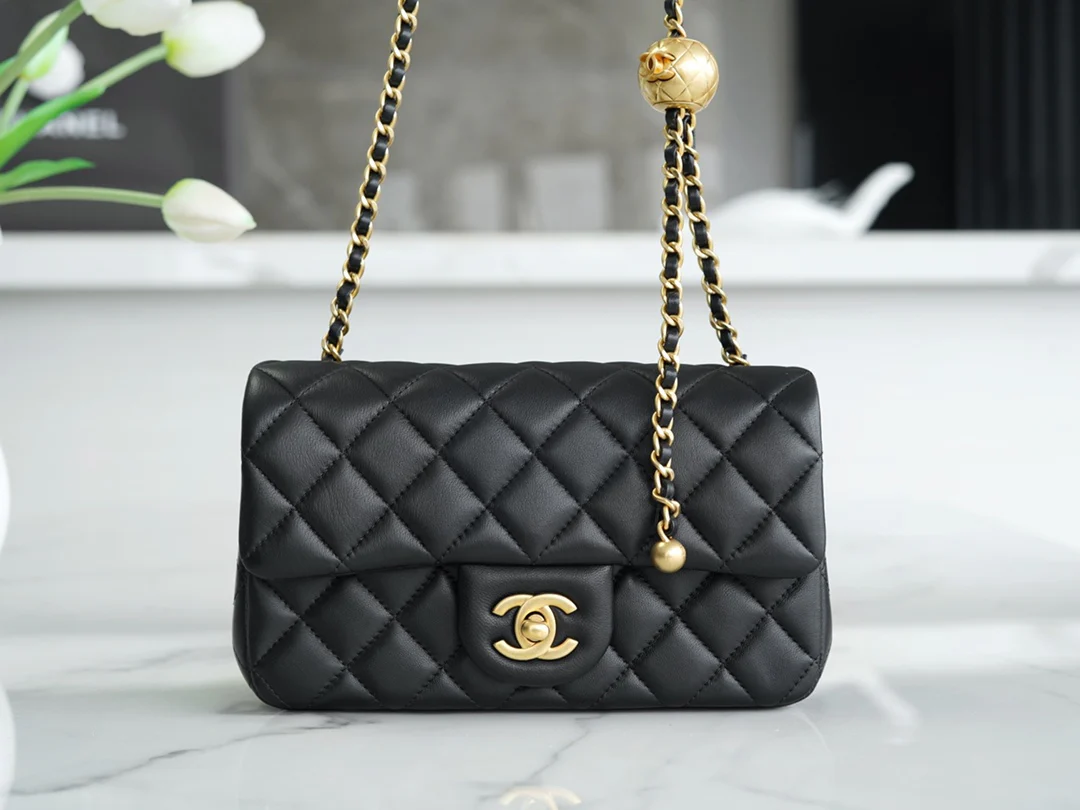 Chanel 23c Gold Ball Mini Black