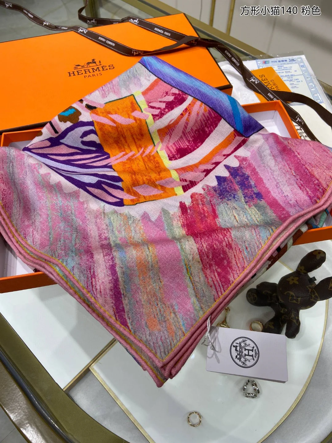 Шарф Hermes Square Kitten Scarf - 140 см - 70% кашемир - 30% шелк - 1 шт.
