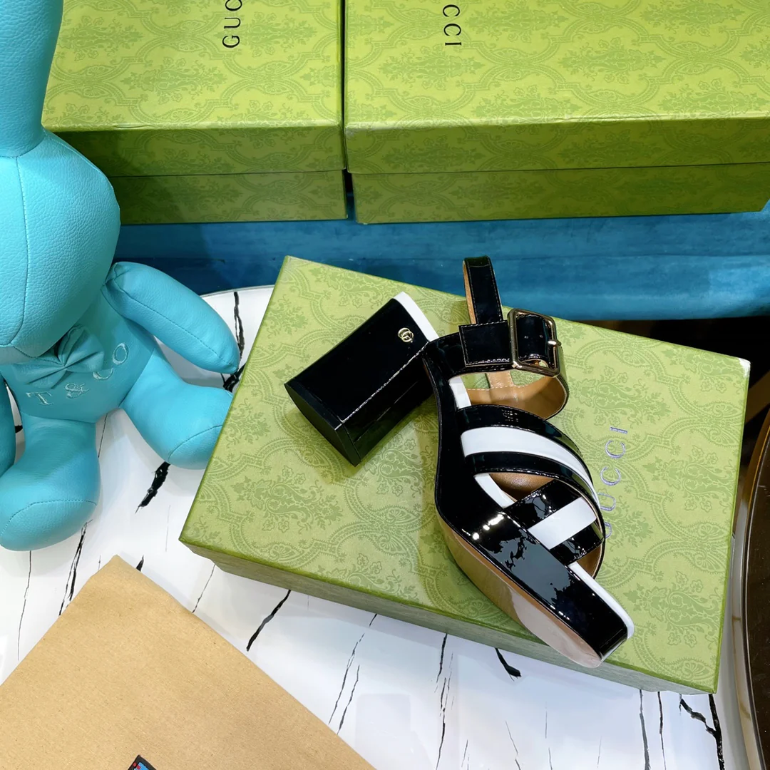 Босоножки на высоком каблуке Gucci