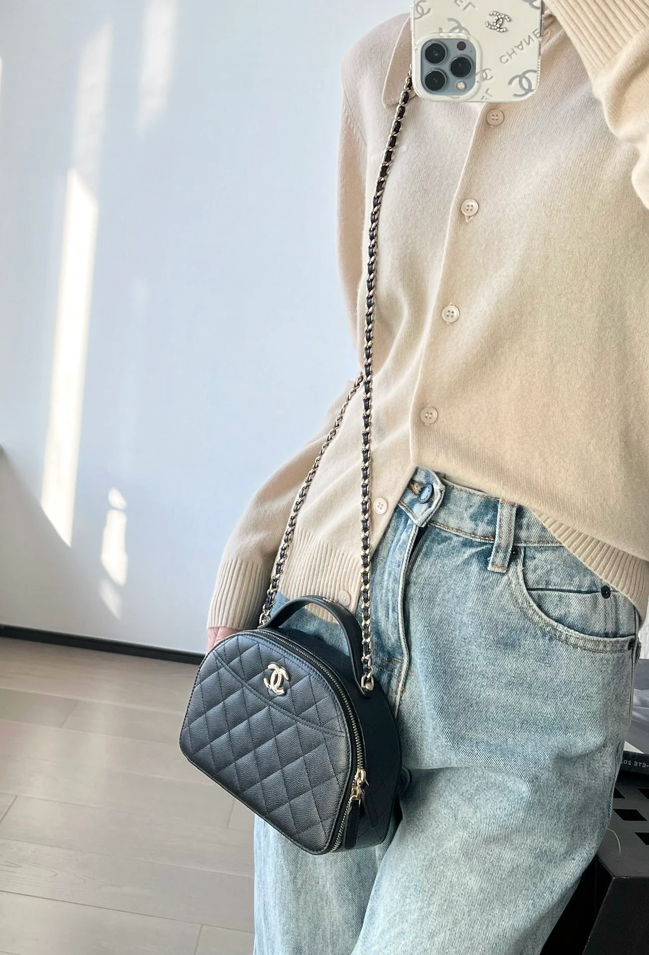 Сумка Chanel 25c Bowling Shell - черная