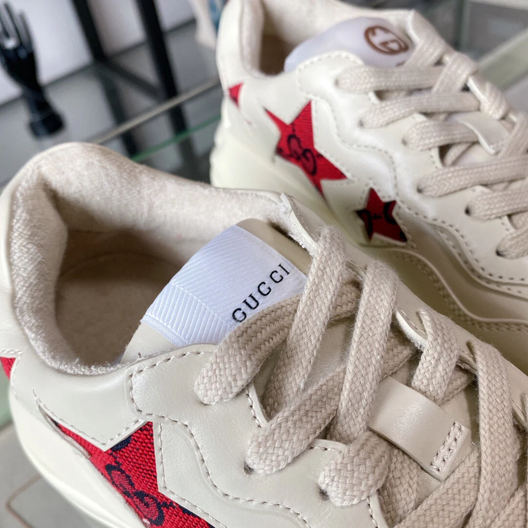 Gucci - Кроссовки в стиле 
