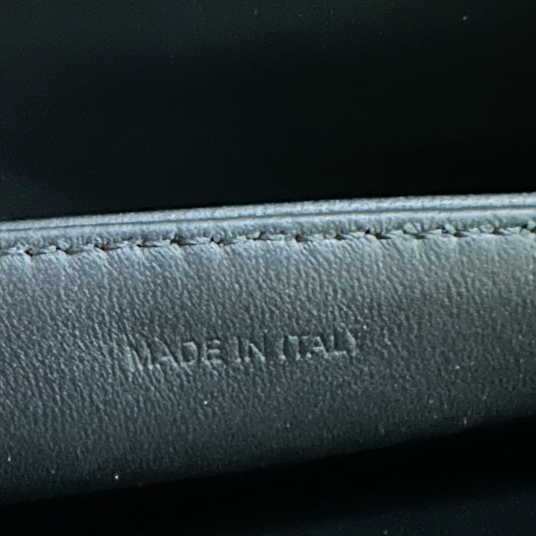 Кожаная сумка Celine-besace-triomphe с клапаном