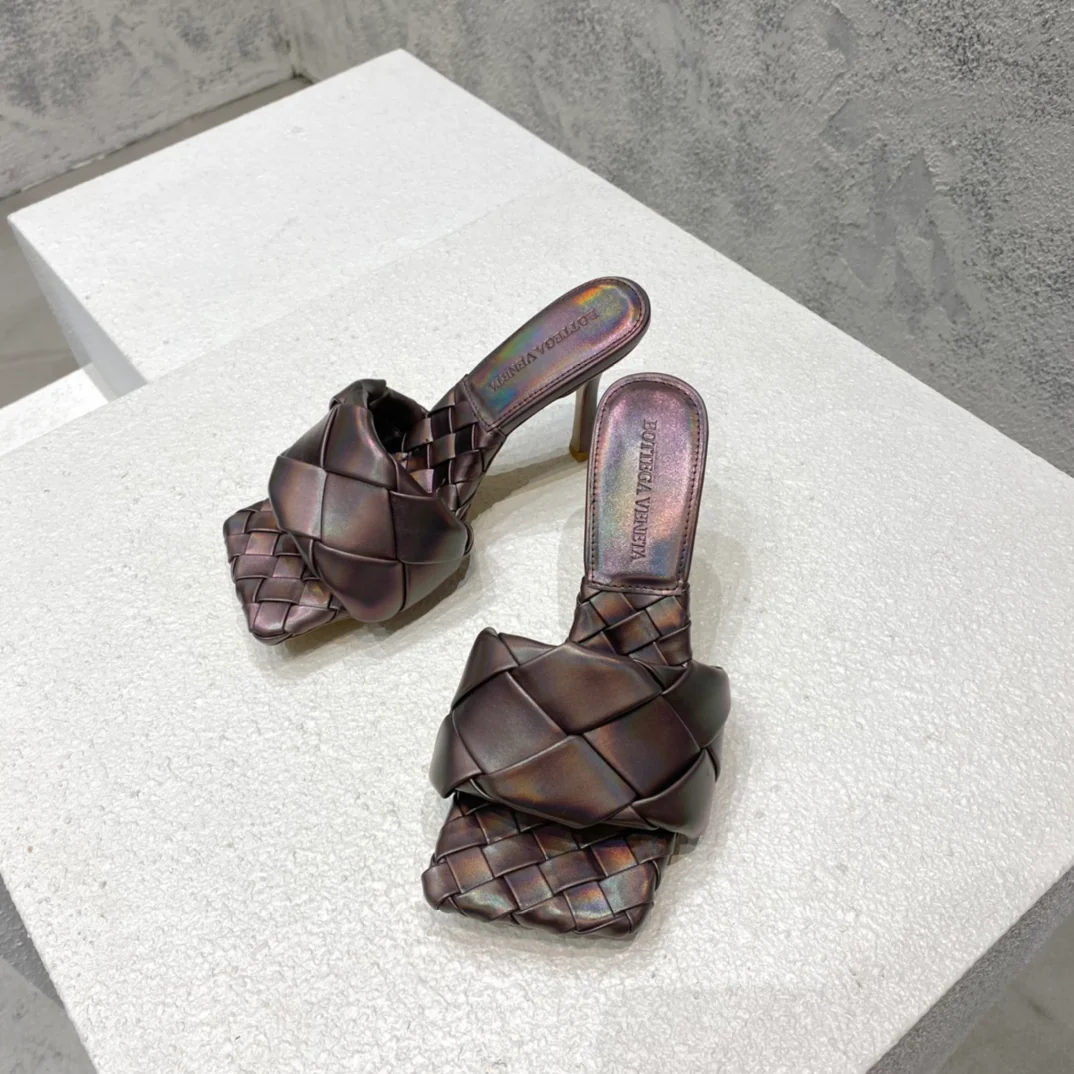 BV - Плетеные сандалии - Бронза