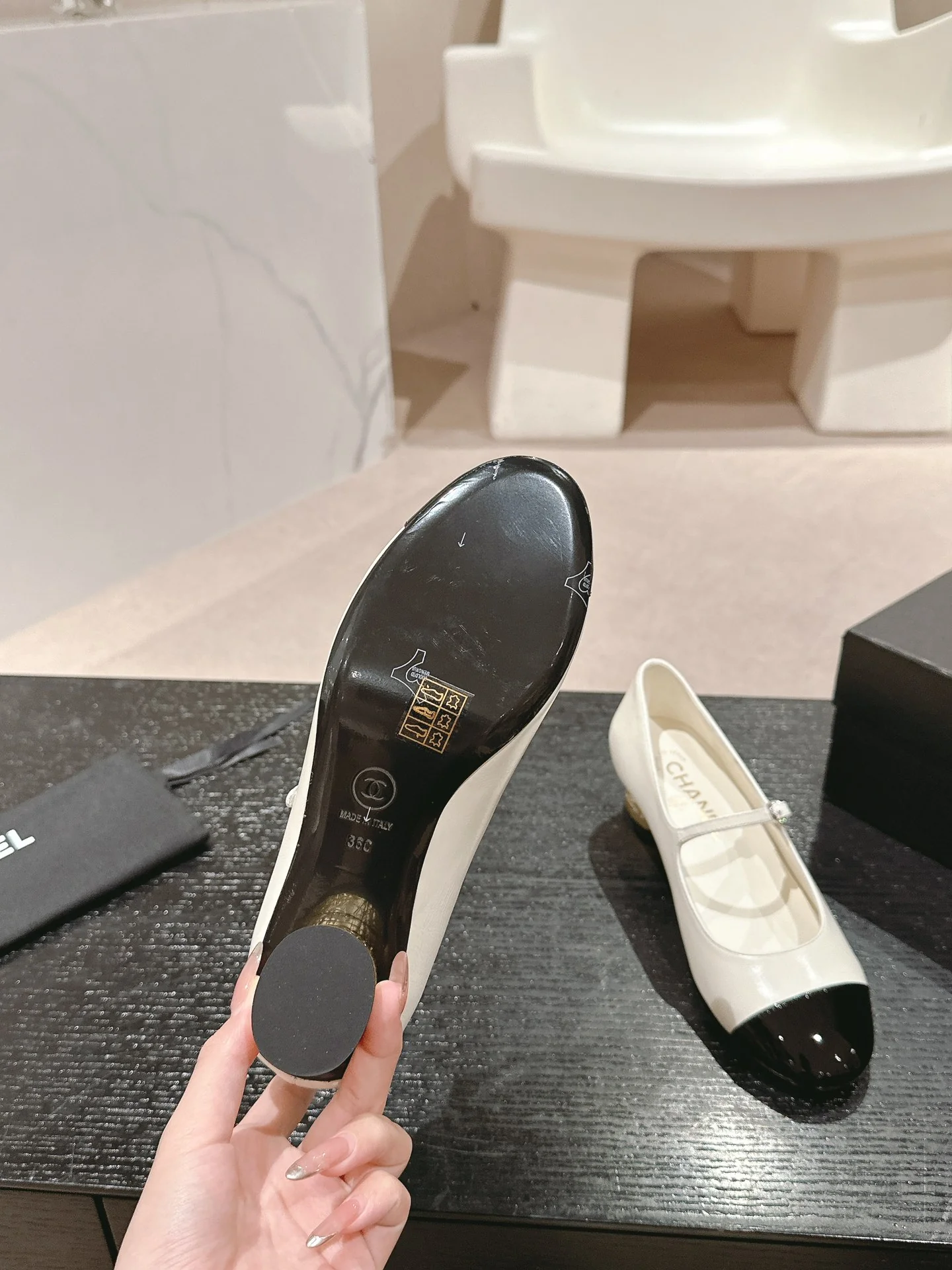 Балетки Chanel 2024 - белые