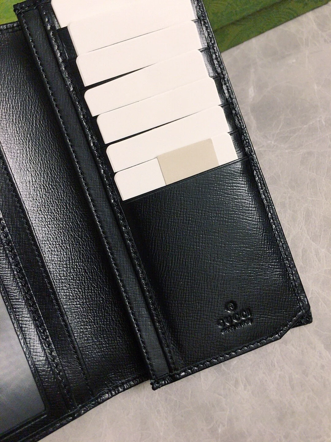 Gucci-翻盖对折长夹