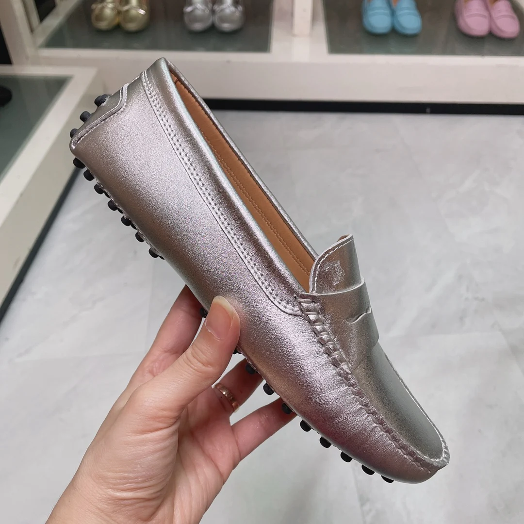 Tods - глянцевое серебро - лоферы - туфли без шнурков