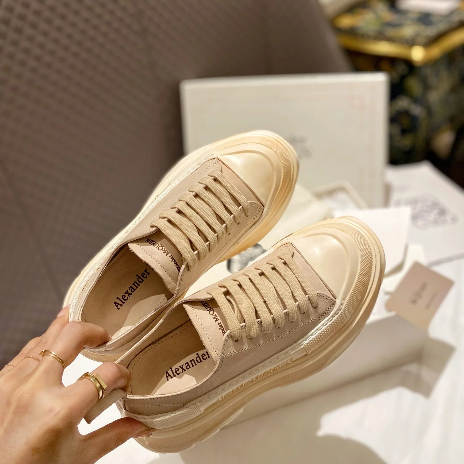 Кед на платформе McQueen, цвет молочного чая