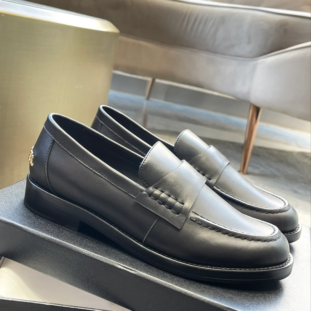 Новинка сезона весна/лето 2023 от Chanel — лоферы из серии Goddess.